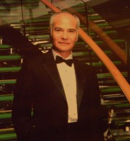 Patricio Gutiérrez, chileno  ex bailarín y Maestro de Baile del Ballet de Santiago, coreógrafo, graduado en Royal Academy of Dance, Londres Inglaterra. Postítulo Academia de Ballet Teatro Bolshoi, Moscú Profesor de Técnica Académica